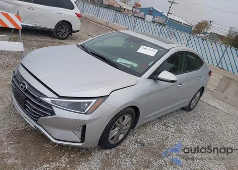 2019 Hyundai Elantra Value Edition z USA, uszkodzony, nr VIN 5NPD84LF9KH411582